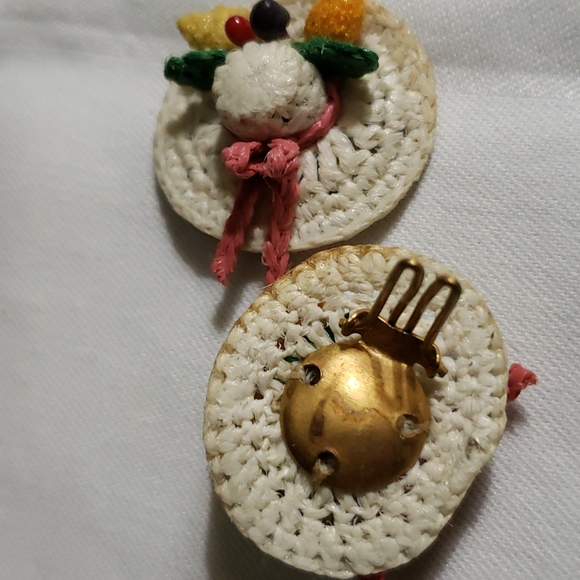Vintage Crochet Hat Earrings - Picture 5 of 7